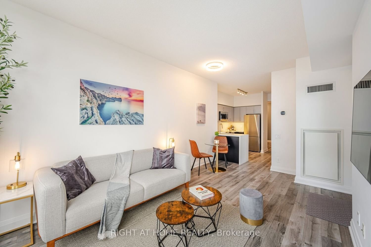 83 Redpath Ave, unit 808 for sale - image #11
