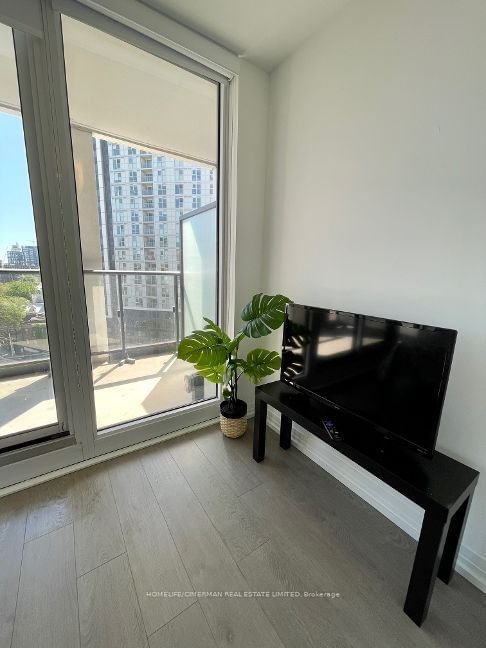 251 Jarvis St, unit 811 for rent - image #36