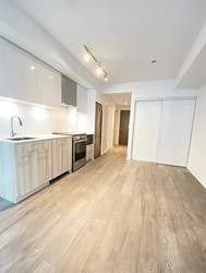 251 Jarvis St, unit 811 for rent - image #4