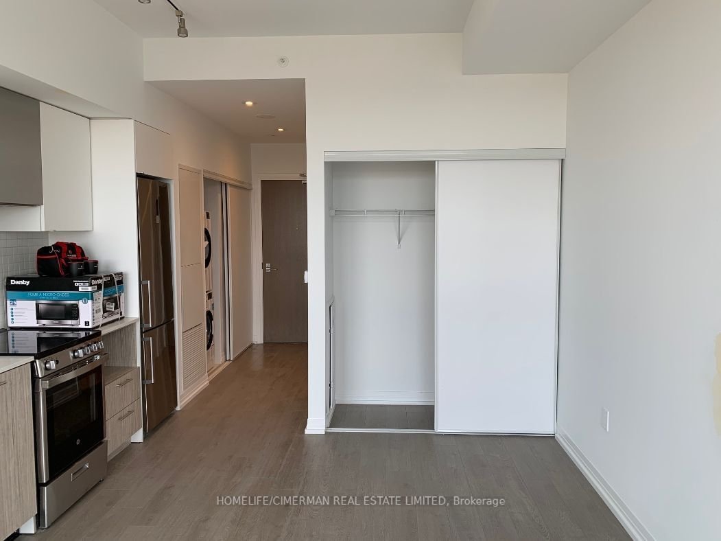 251 Jarvis St, unit 811 for rent - image #40