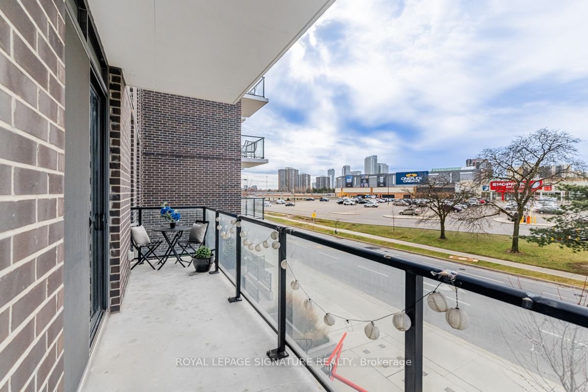 128 Fairview Mall Dr, unit 205 for sale - image #15