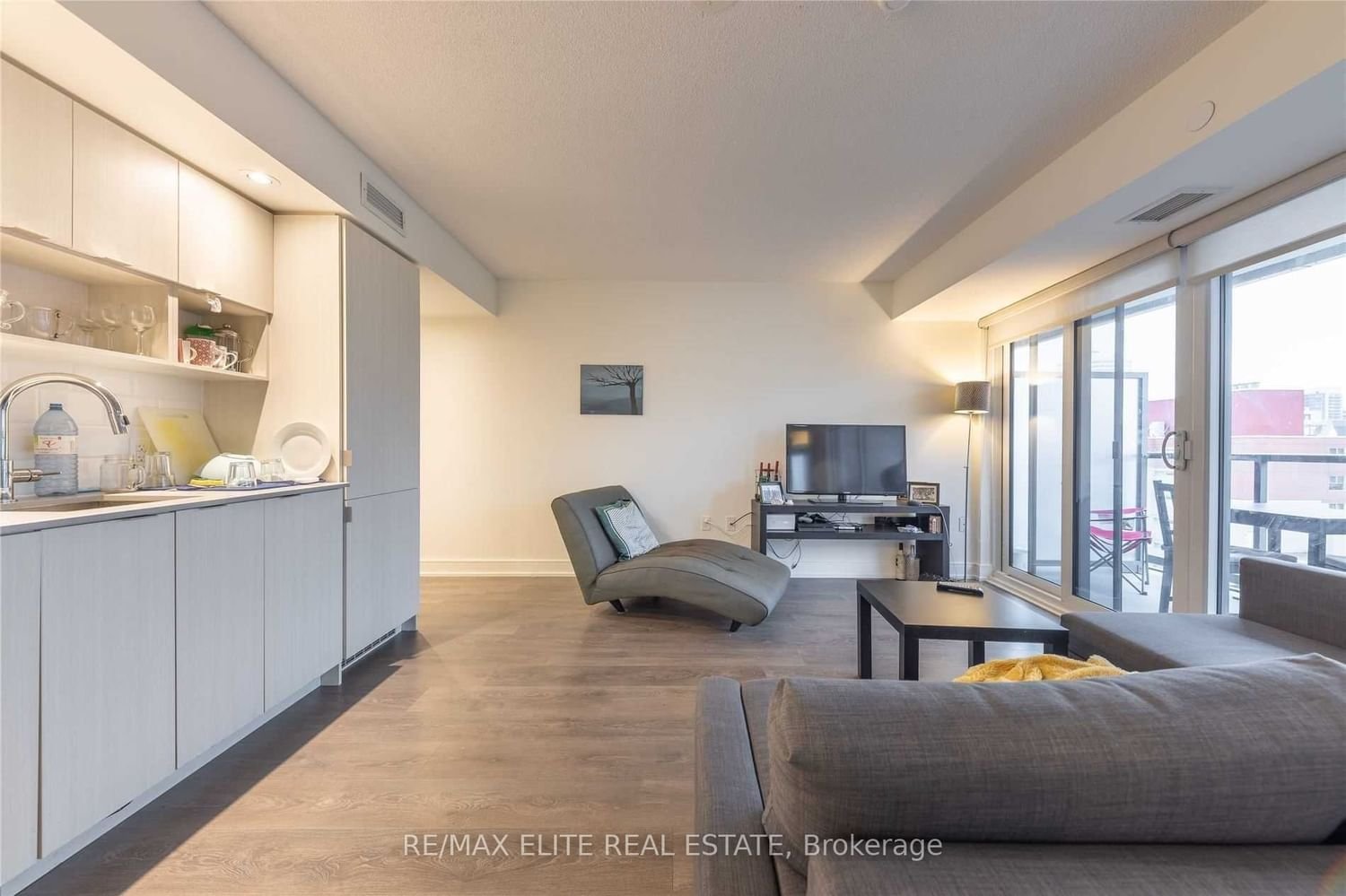 89 Mcgill St, unit 902 for rent - image #7