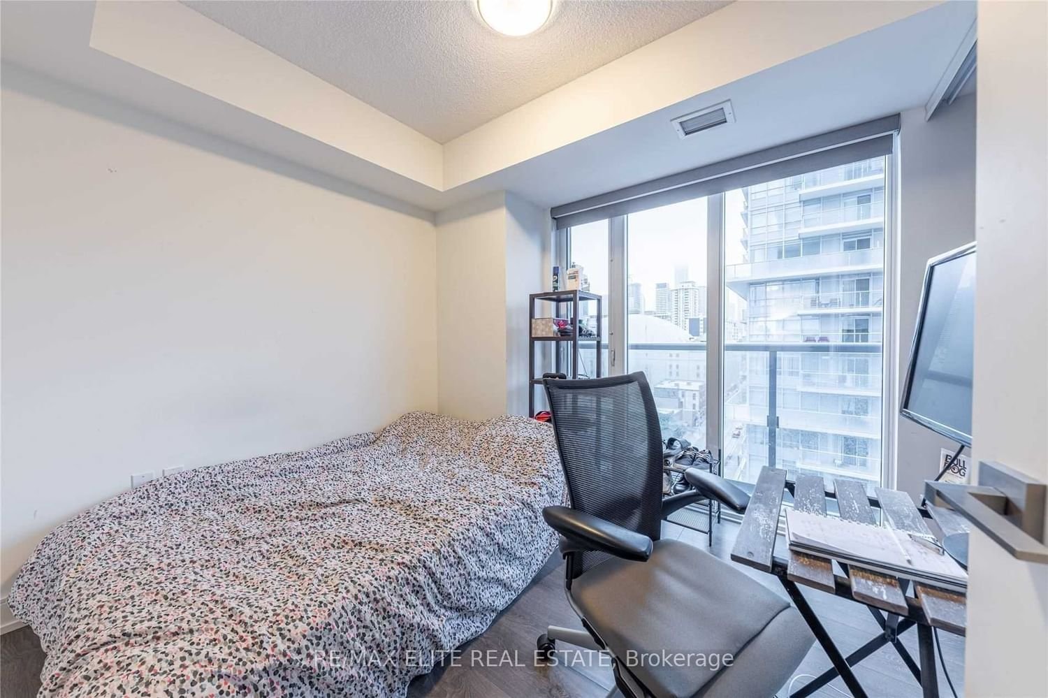 89 Mcgill St, unit 902 for rent - image #9
