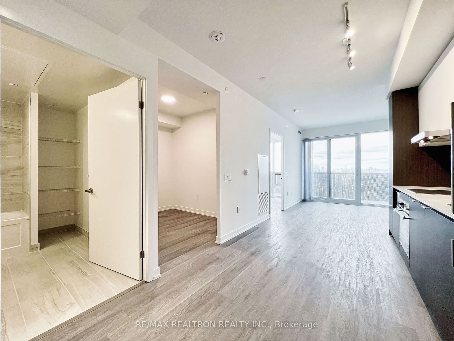 55 Cooper St, unit 6303 for rent