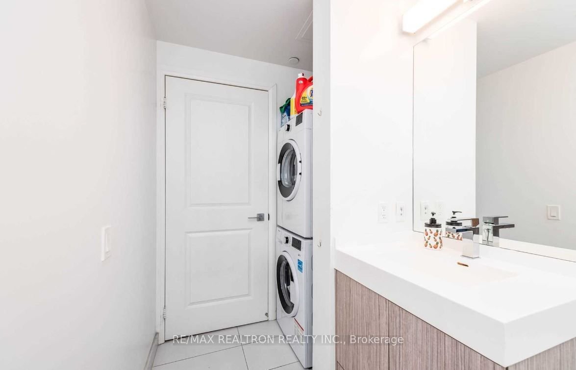 251 Jarvis St, unit 3313 for rent - image #15