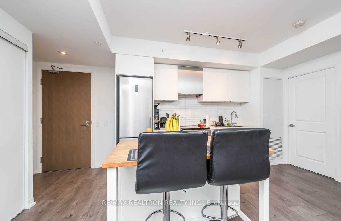 251 Jarvis St, unit 3313 for rent - image #6