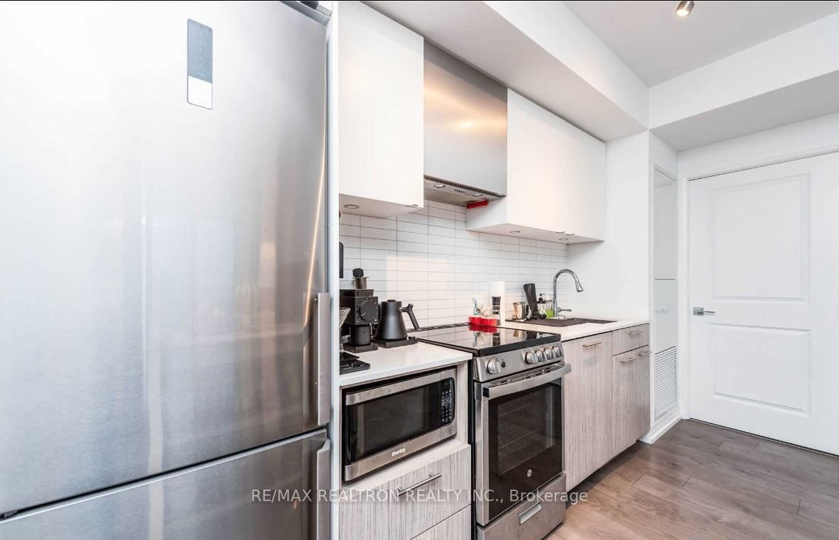 251 Jarvis St, unit 3313 for rent - image #7