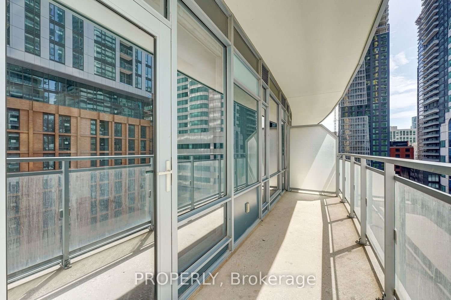 21 Widmer St, unit 3401 for rent - image #19