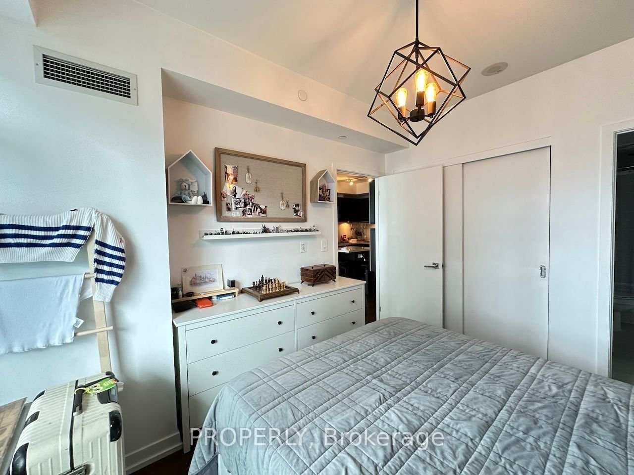 21 Widmer St, unit 3401 for rent - image #24