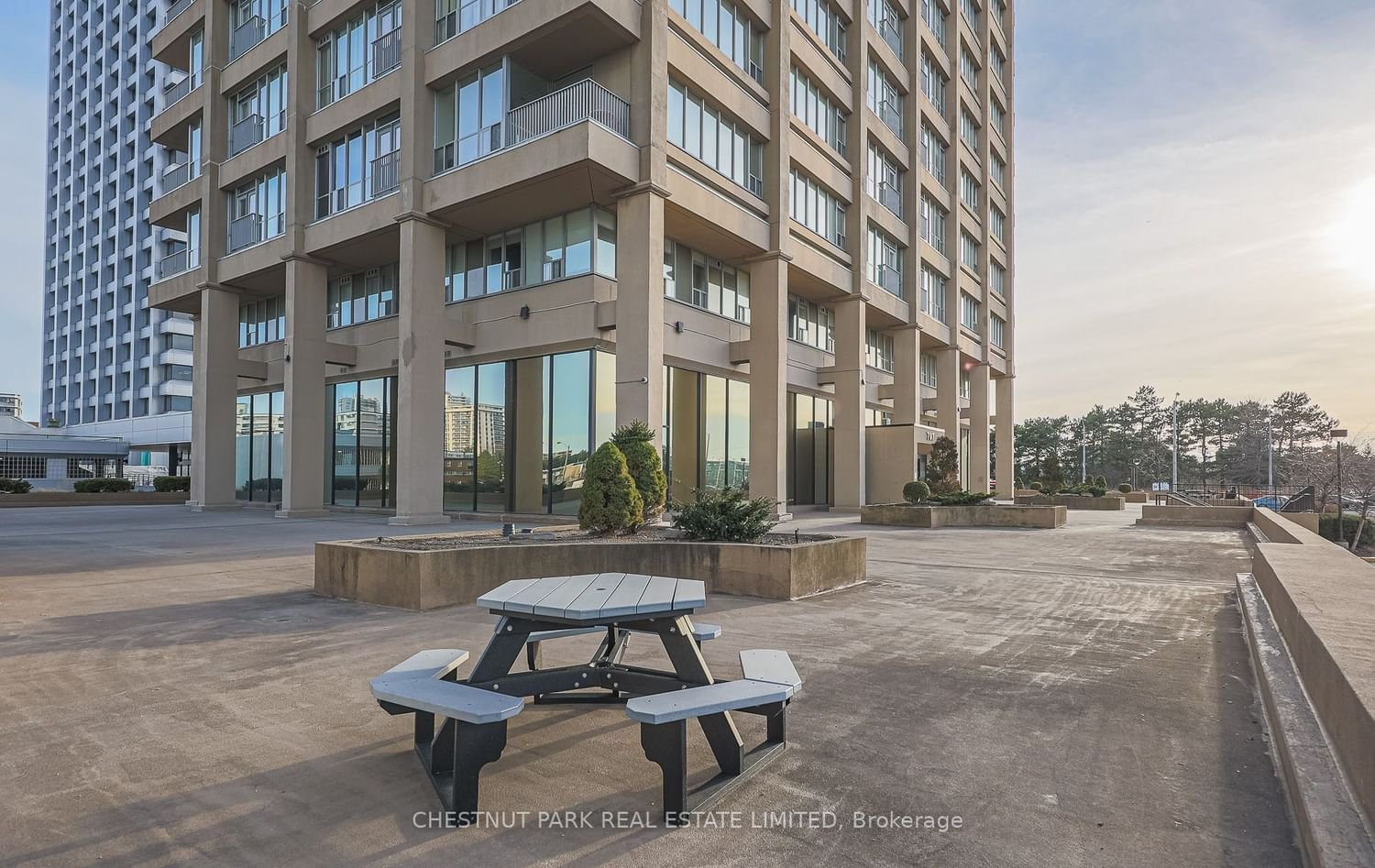 797 Don Mills Rd, unit 1108 for rent - image #38