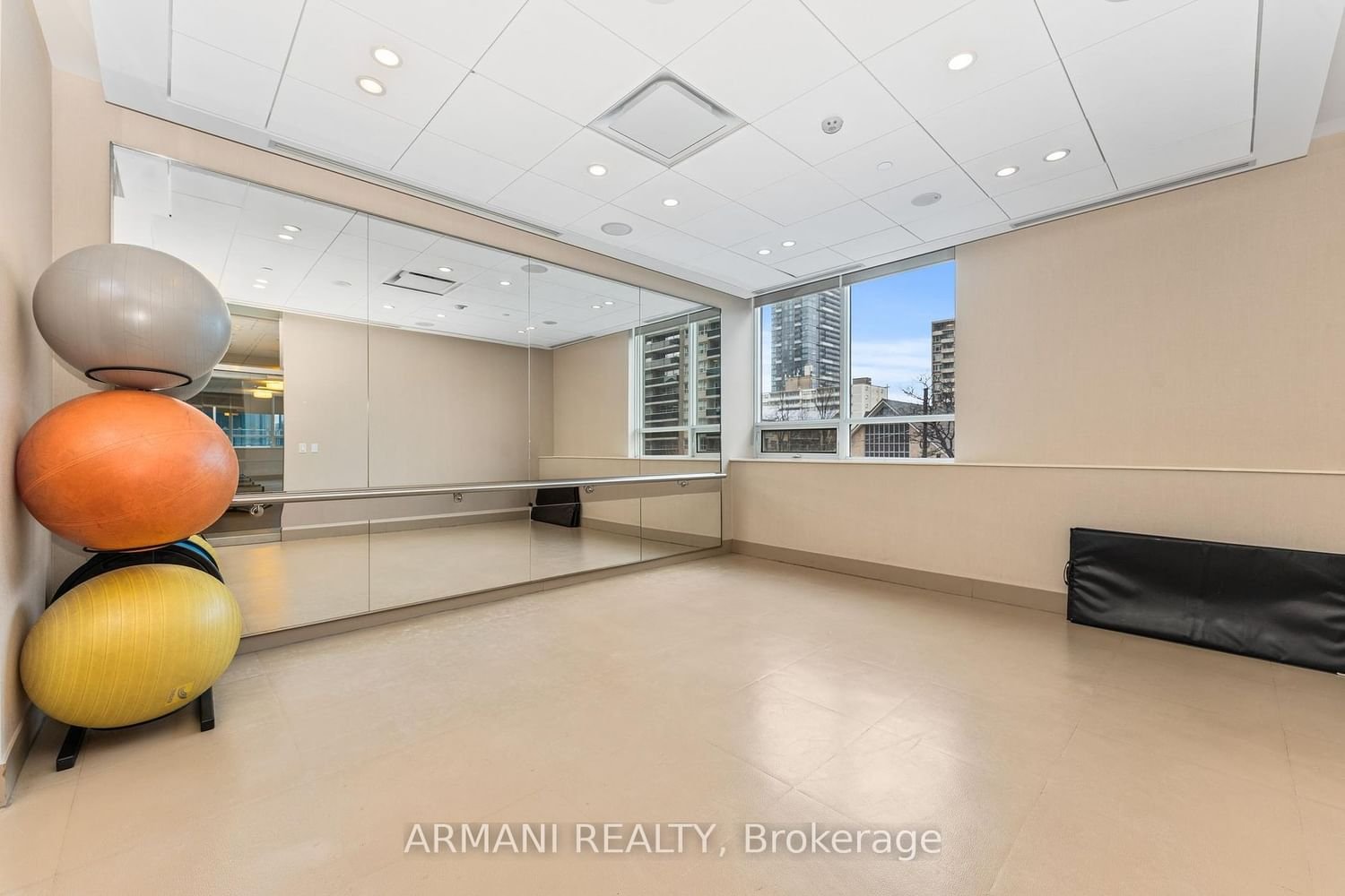 25 Broadway Ave, unit 1106 for sale - image #31