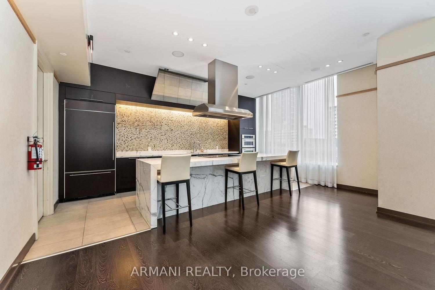 25 Broadway Ave, unit 1106 for sale - image #39