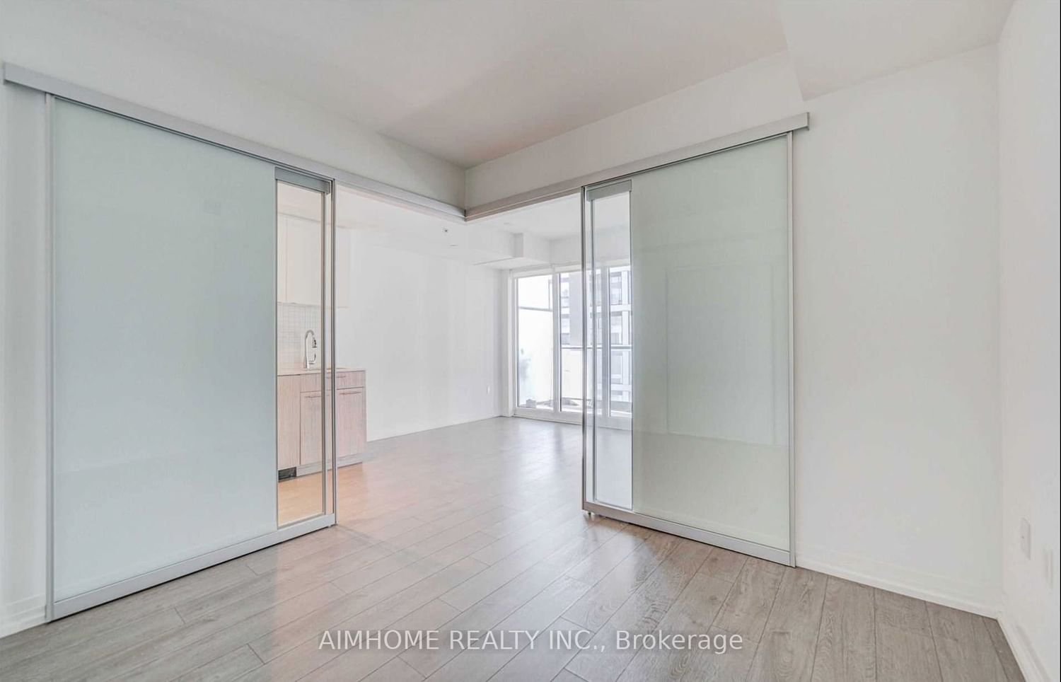 251 Jarvis St, unit 823 for rent - image #15