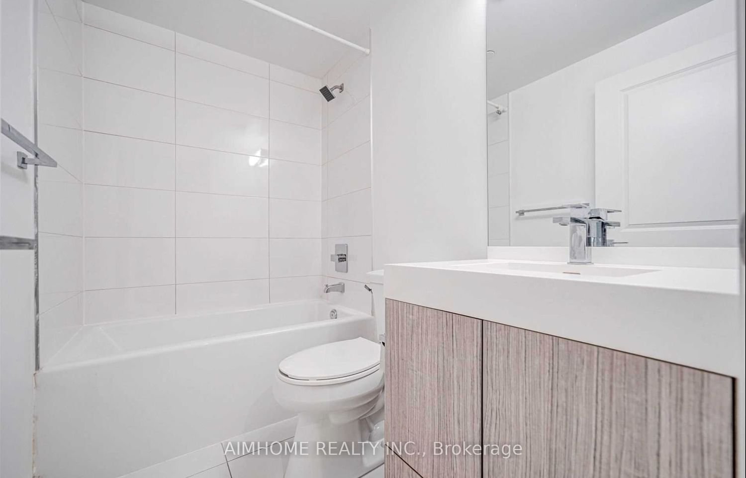 251 Jarvis St, unit 823 for rent - image #7