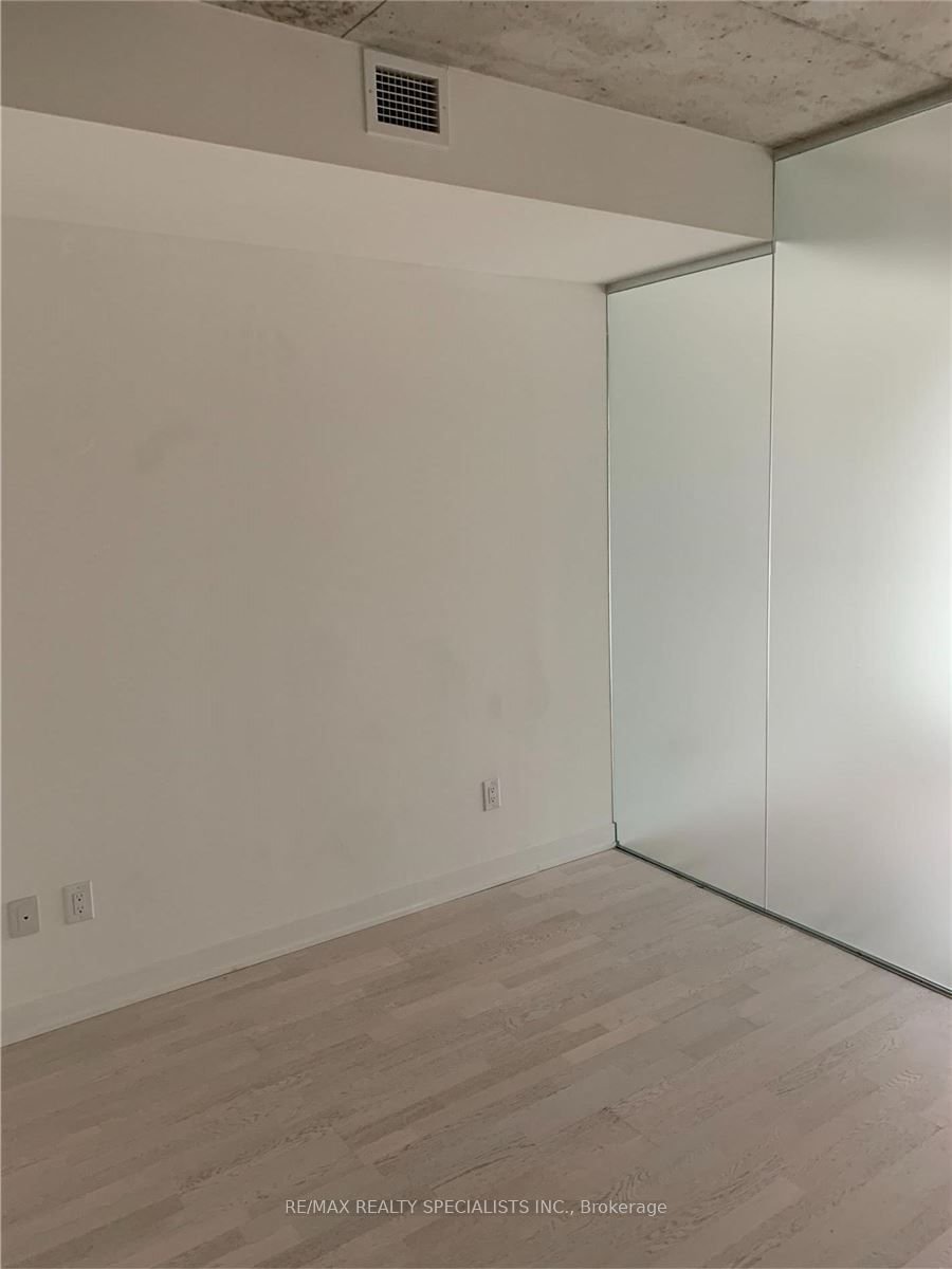 629 King St W, unit 923 for rent - image #3