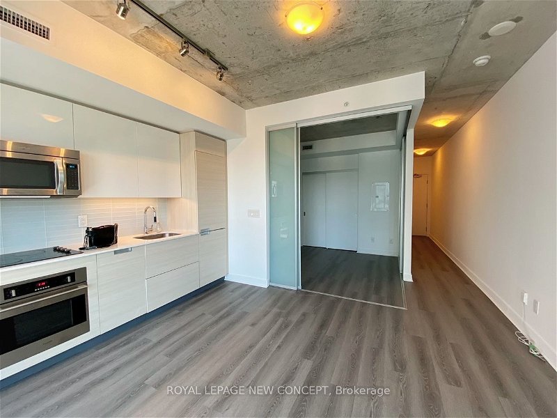 210 Simcoe St, unit 2310 for rent - image #1
