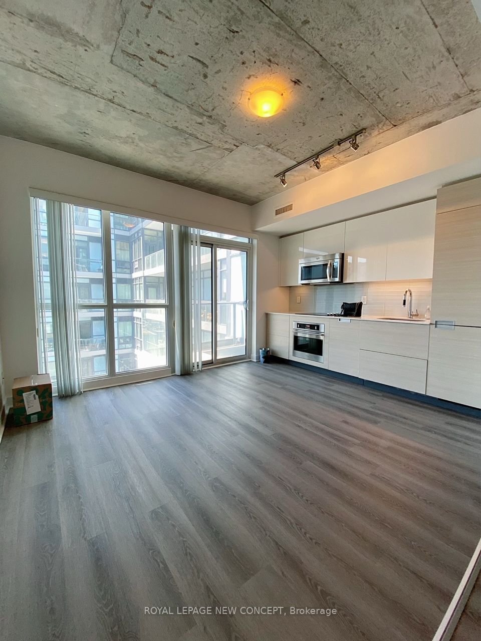 210 Simcoe St, unit 2310 for rent - image #13