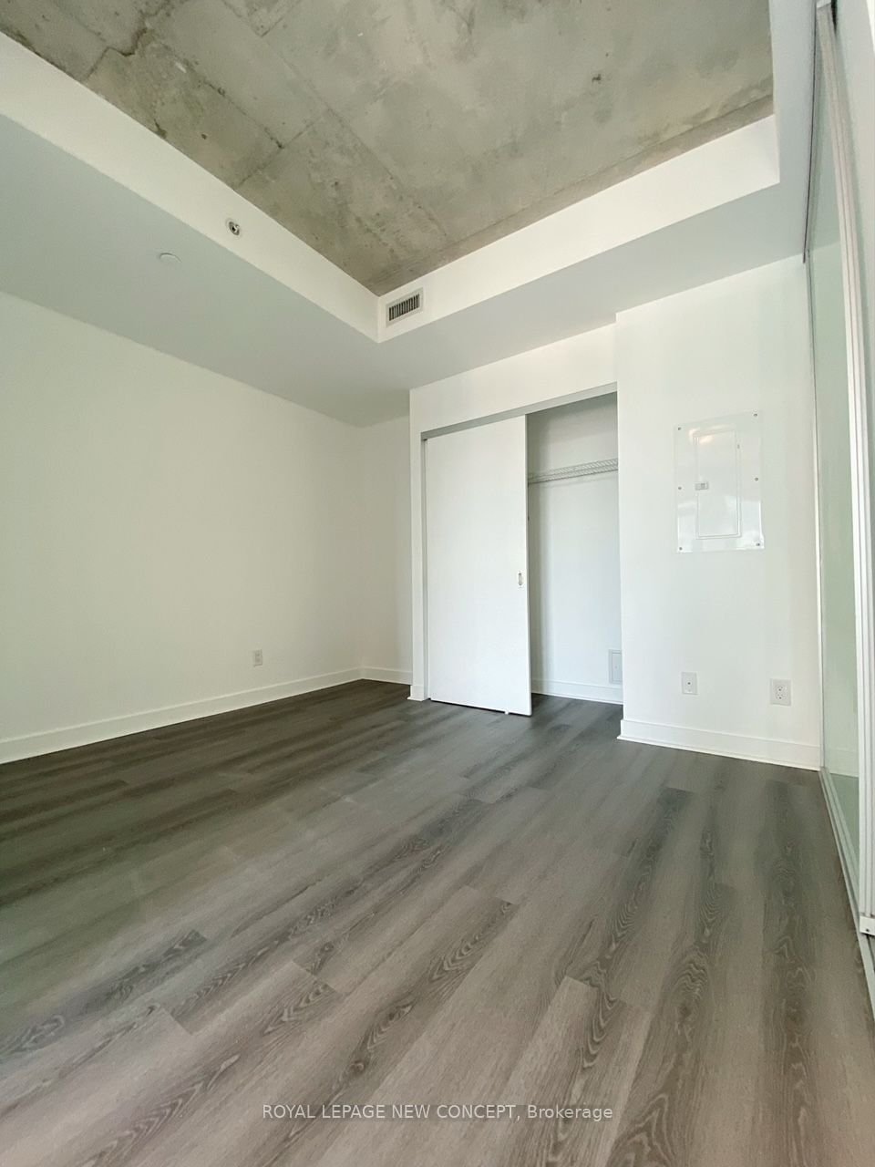 210 Simcoe St, unit 2310 for rent - image #6