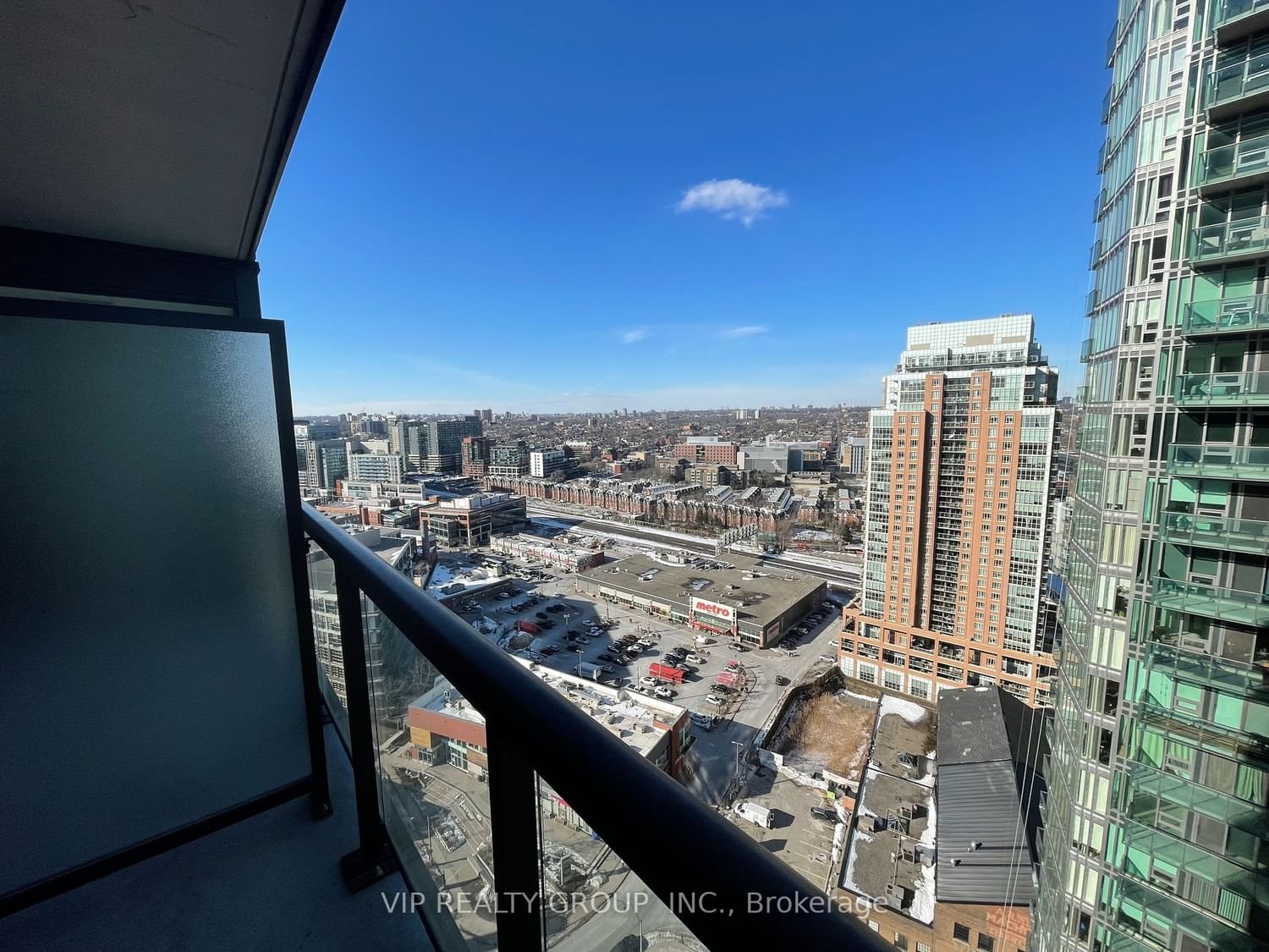 135 East Liberty St, unit 2207 for rent - image #2