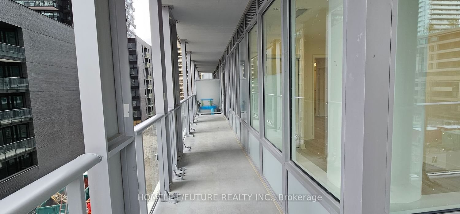 99 Broadway Ave, unit 402 for sale - image #30