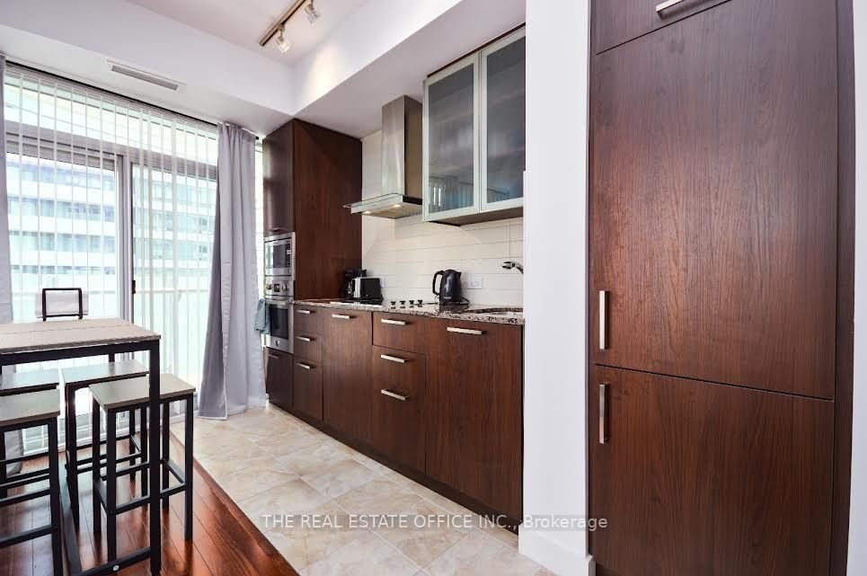 14 York St S, unit 2211 for rent - image #9