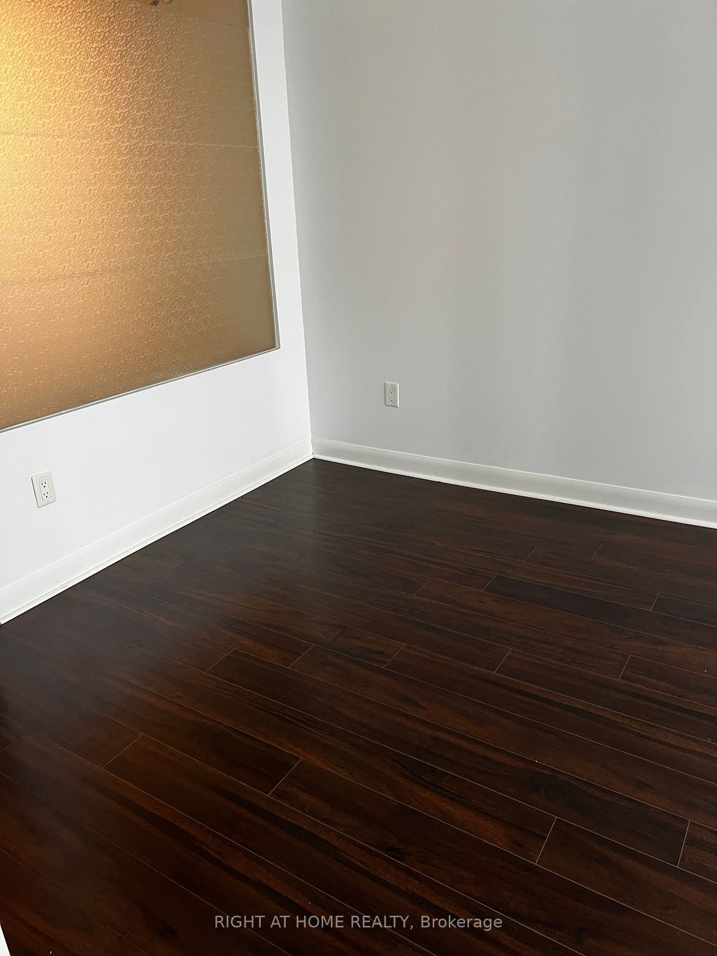375 King St W, unit 905 for rent - image #9