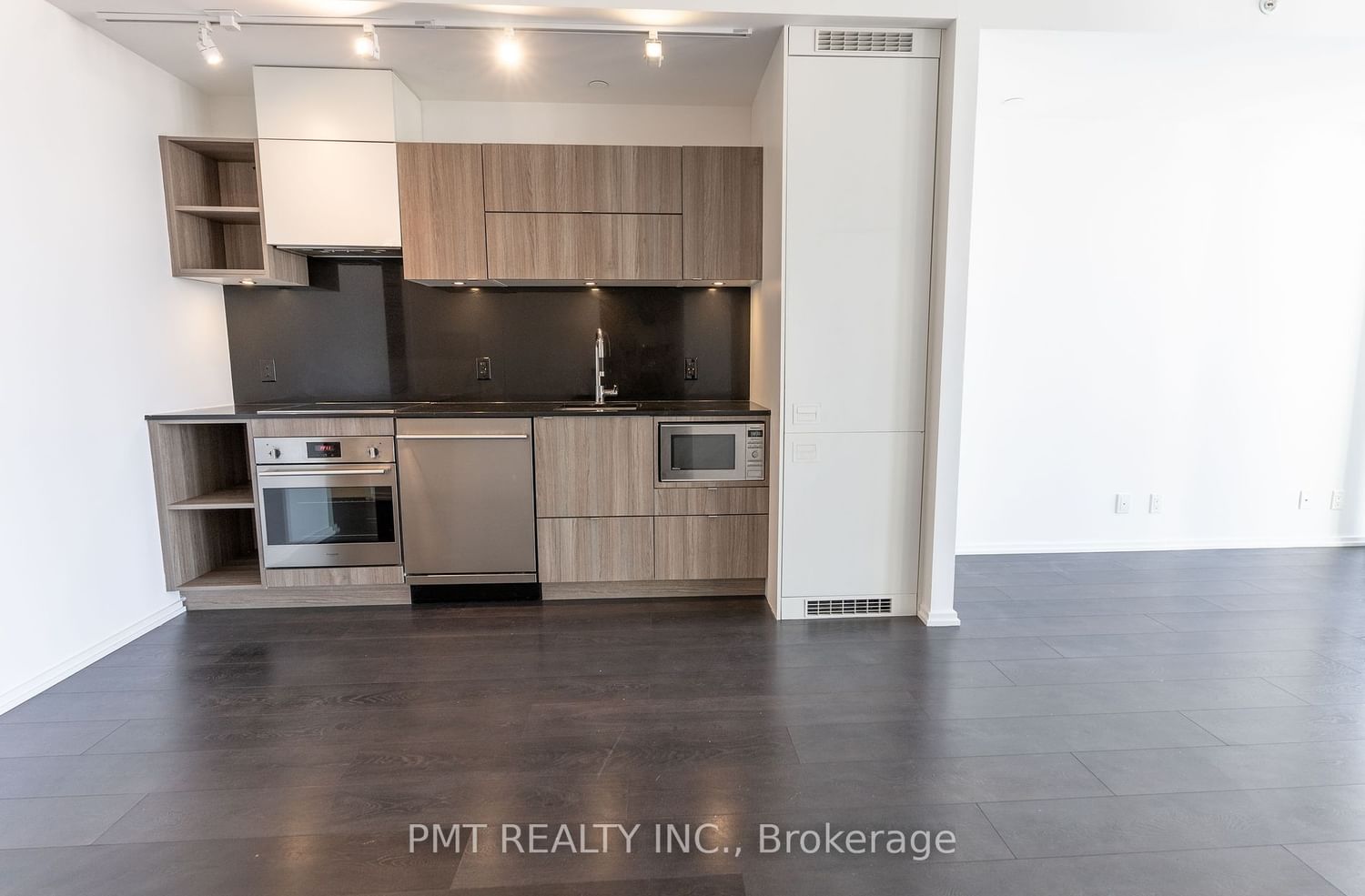 125 Peter St, unit 1403 for rent - image #4