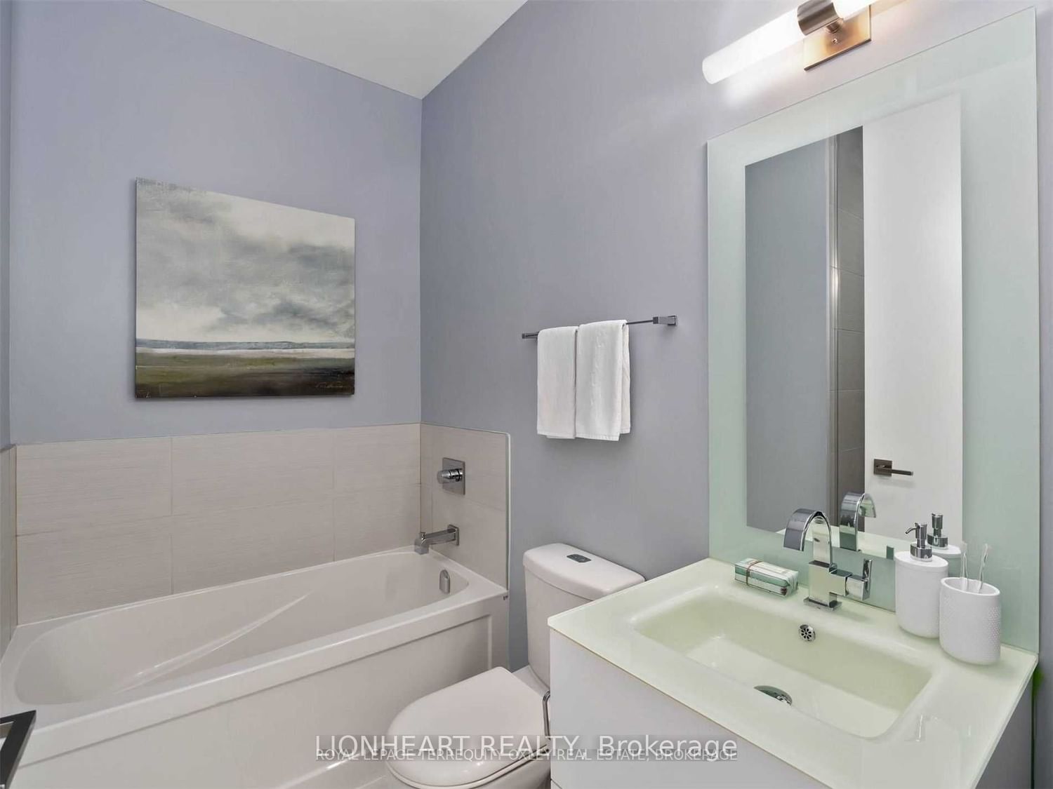 111 St Clair Ave W, unit 605 for sale - image #12