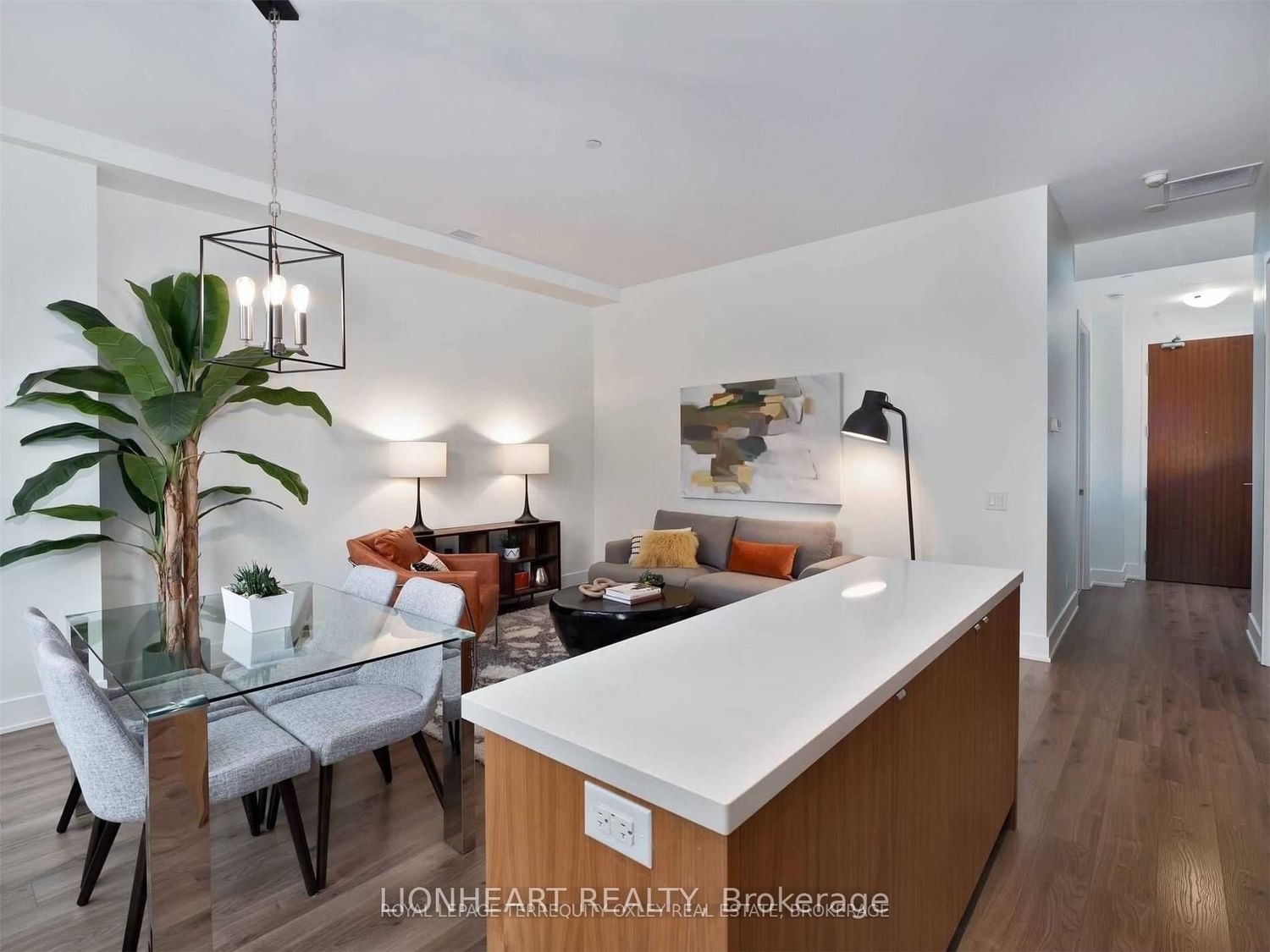 111 St Clair Ave W, unit 605 for sale - image #7