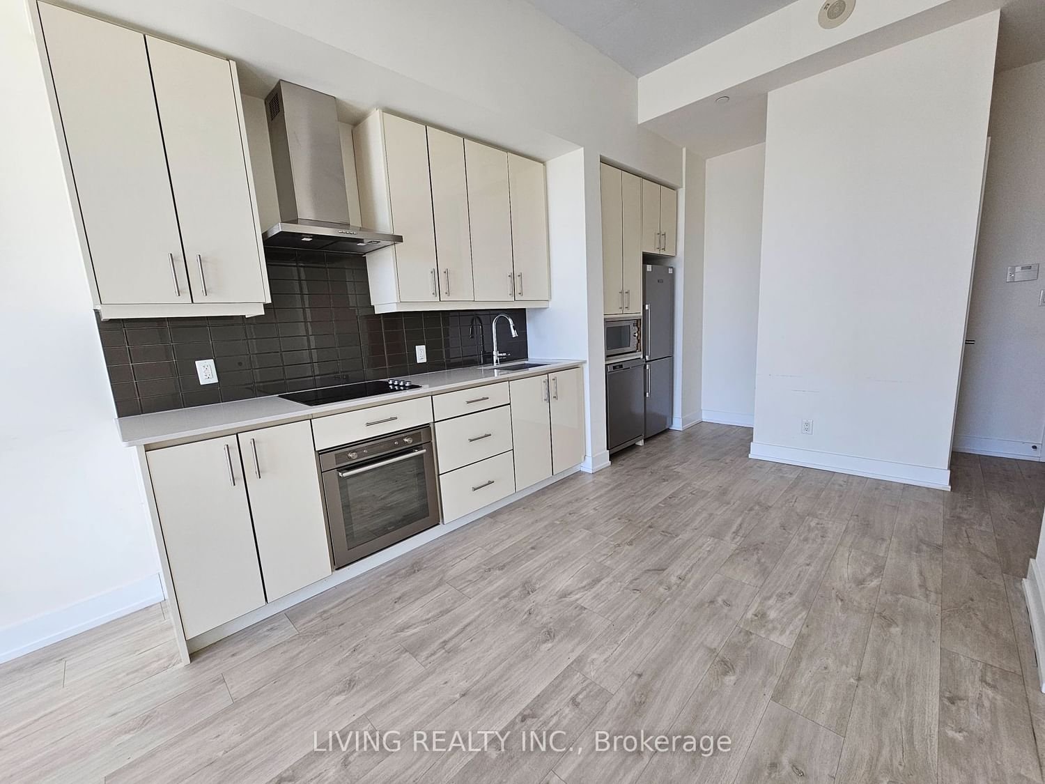 75 The Donway W, unit 609 for rent - image #3