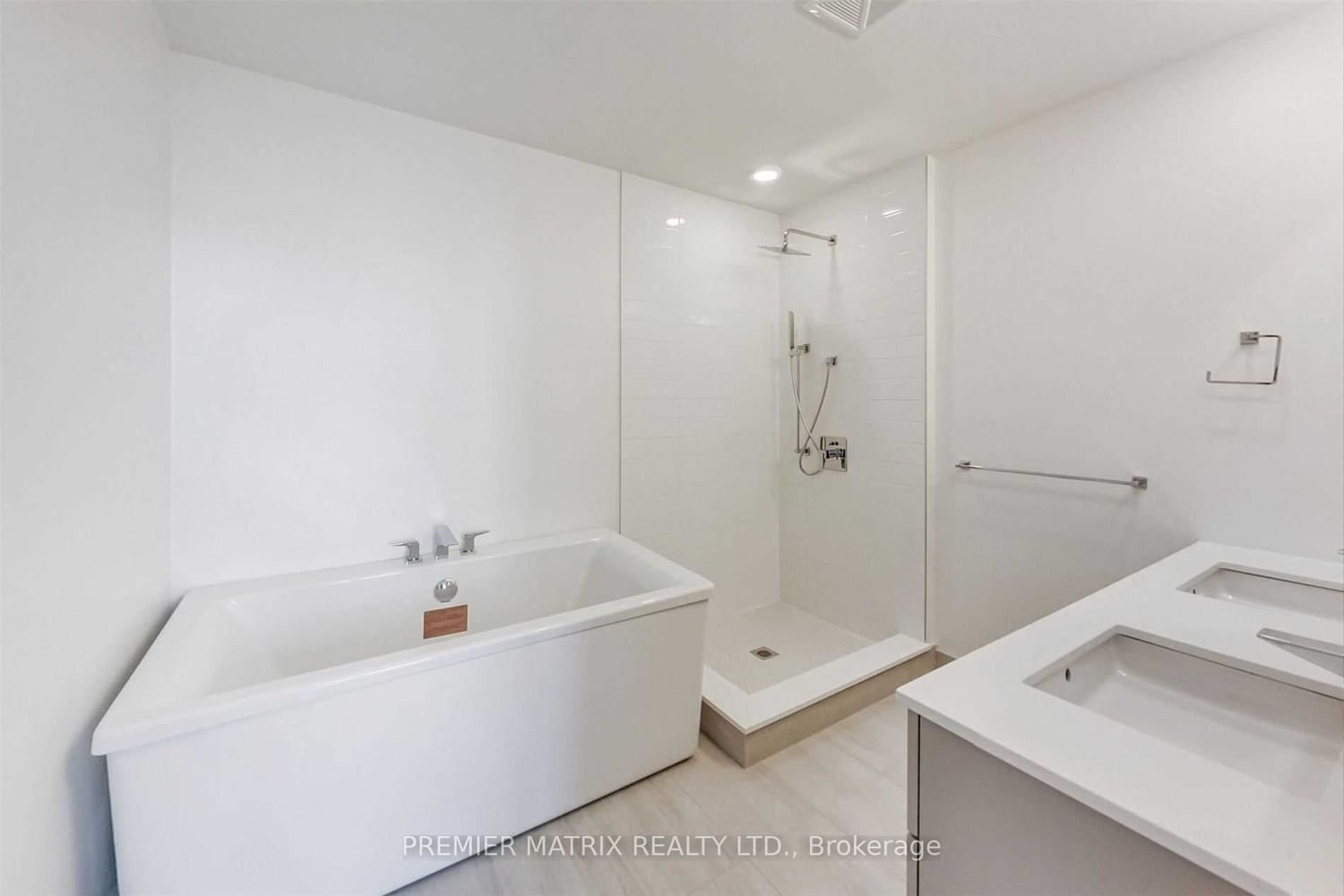 20 Lombard St, unit Ph08 for rent - image #15