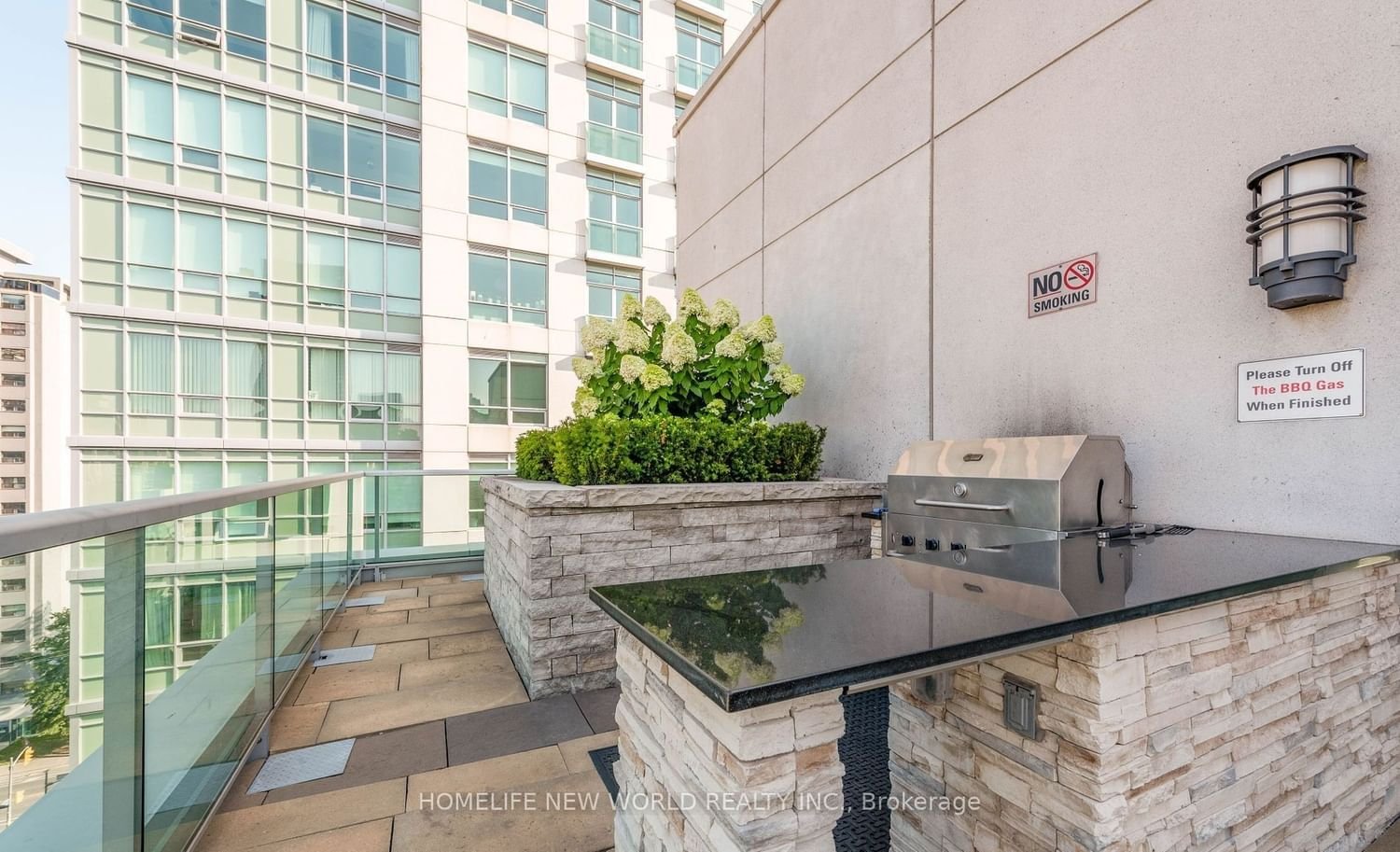 120 Homewood Ave, unit 512 for rent - image #13