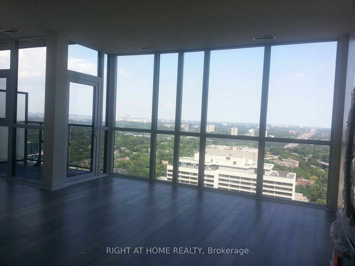 28 Ted Rogers Way, unit 3712 for rent - image #8