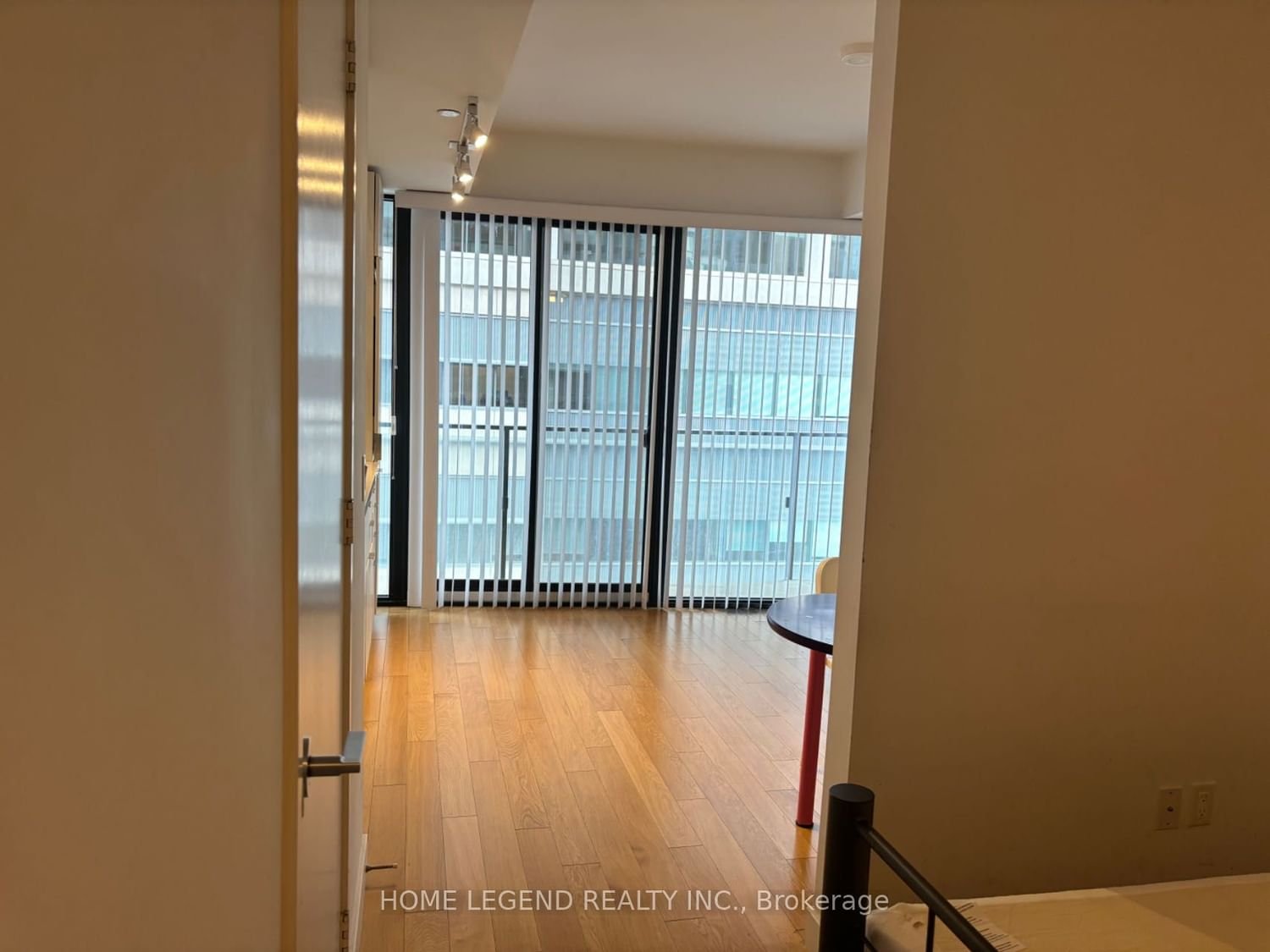 215 Queen St W, unit 1006 for rent - image #4