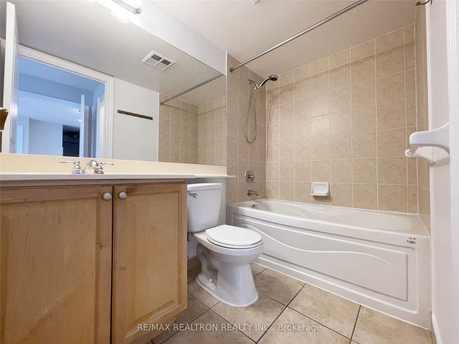10 Northtown Way, unit 2708 for rent - image #13