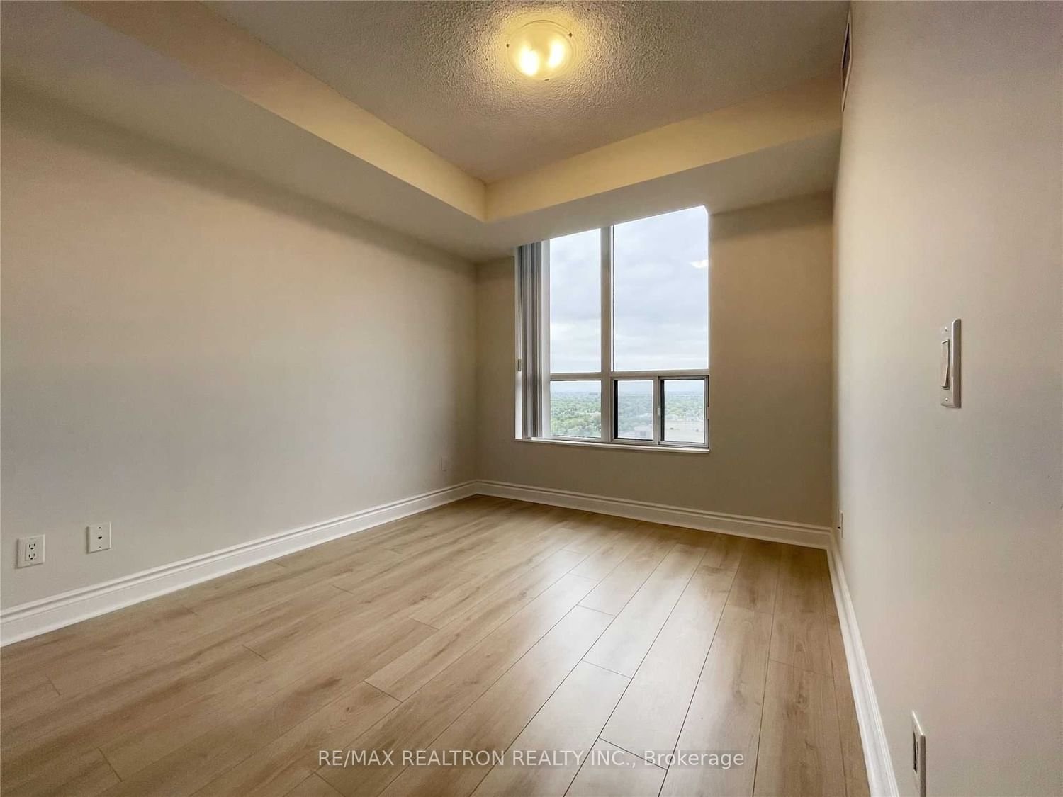 10 Northtown Way, unit 2708 for rent - image #9