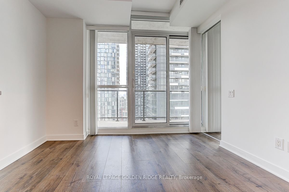 290 Adelaide St W, unit 2002 for sale - image #17