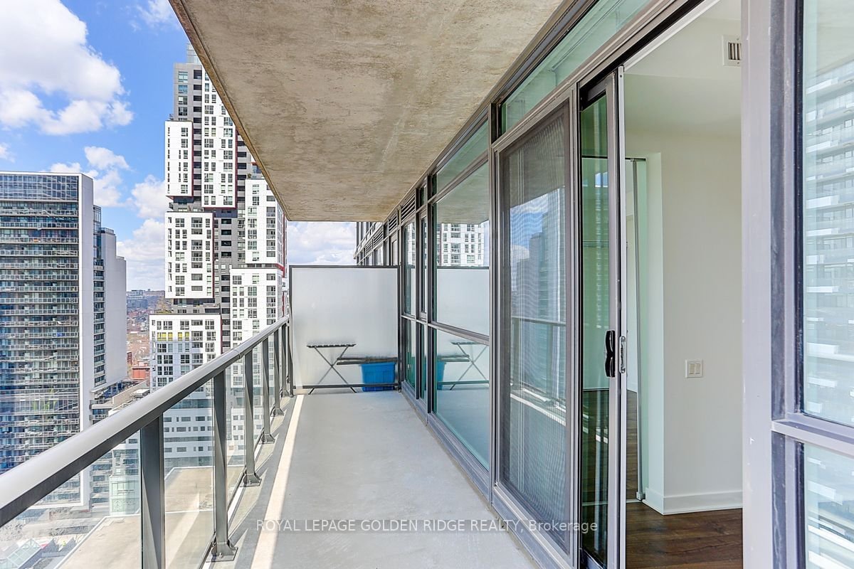 290 Adelaide St W, unit 2002 for sale - image #31