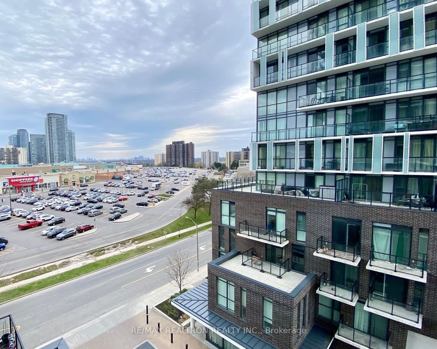 150 Fairview Mall Dr, unit 604 for rent - image #18