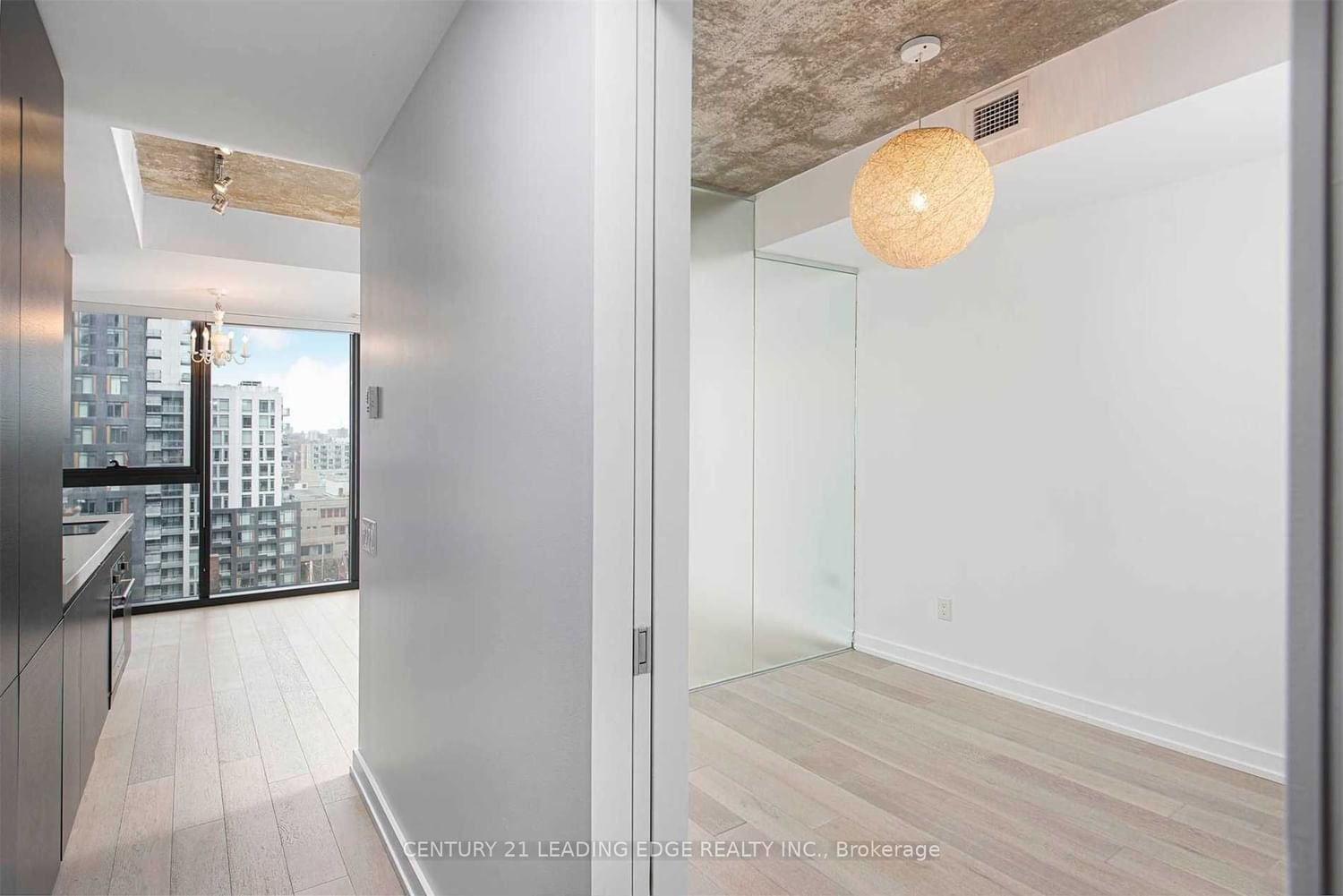 629 King St W, unit 1123 for rent - image #13