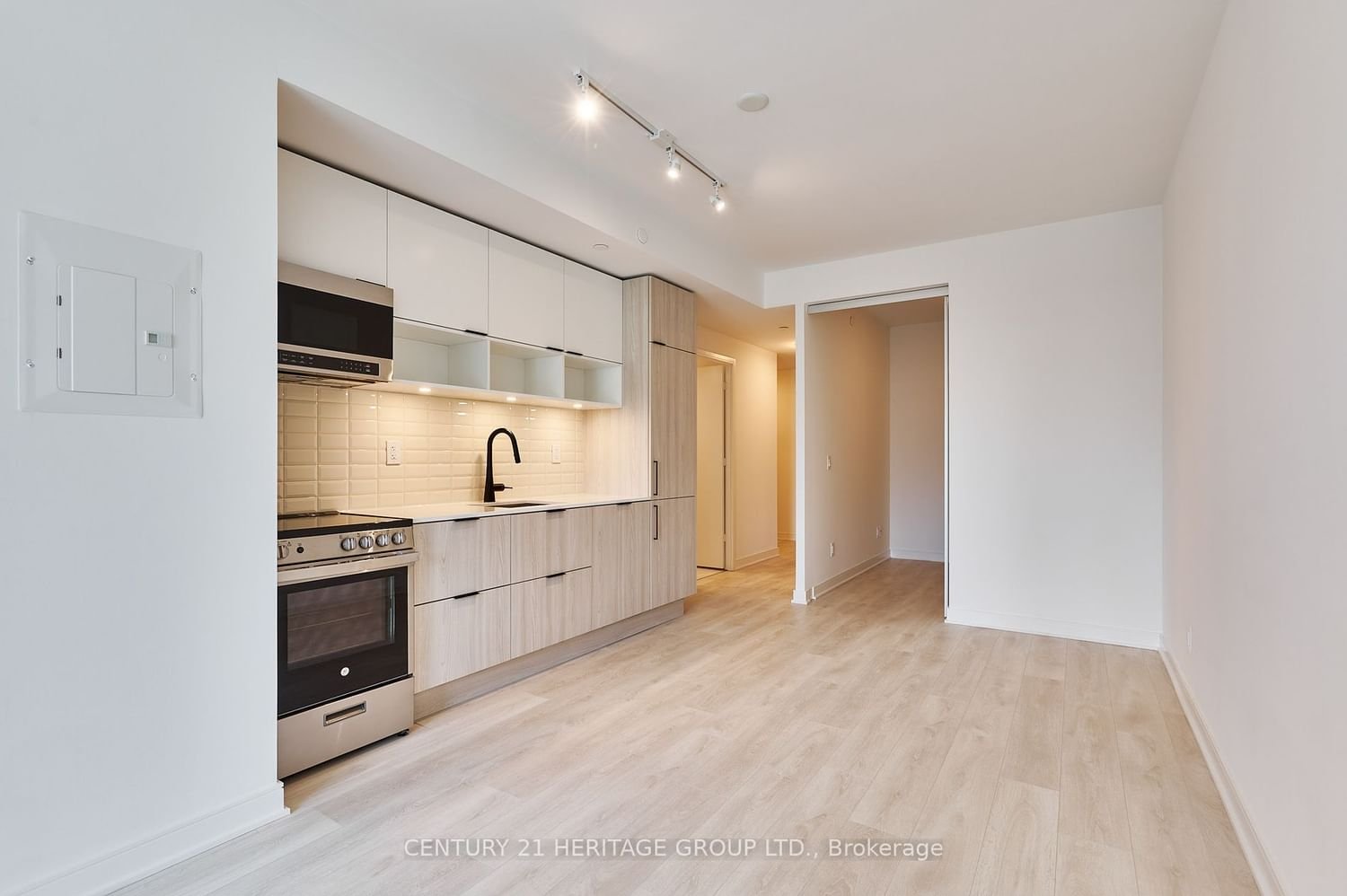 180 Mill St, unit S560 for rent - image #10