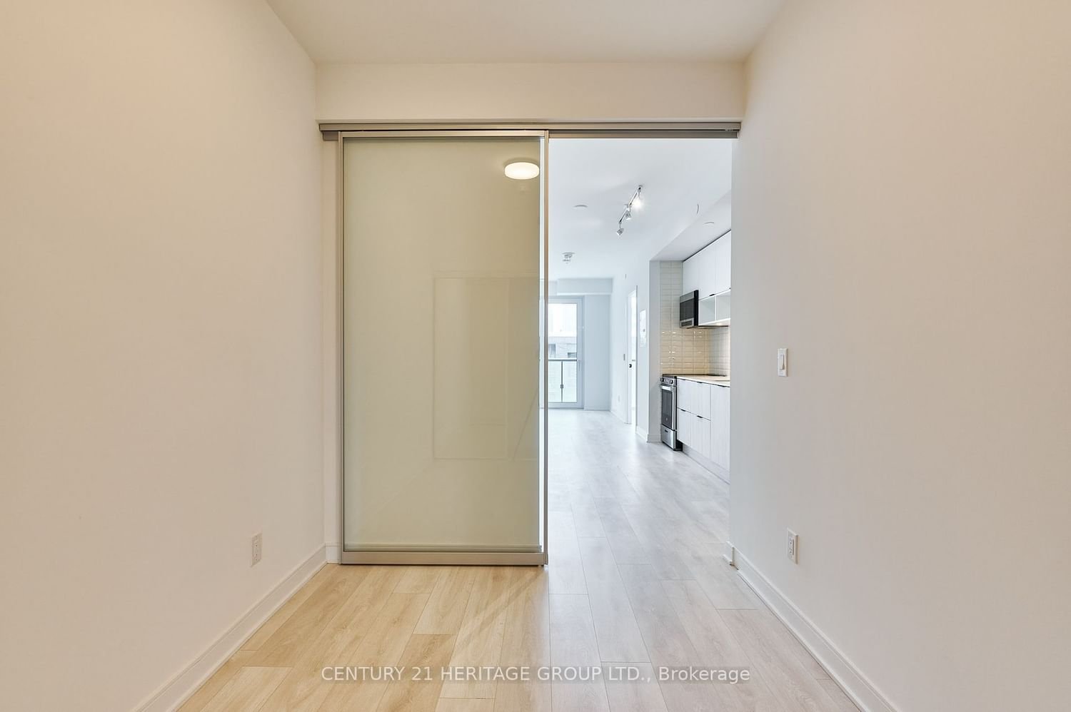 180 Mill St, unit S560 for rent - image #19