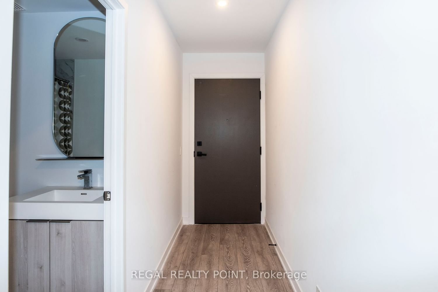 15 Holmes Ave, unit 3102 for rent - image #3