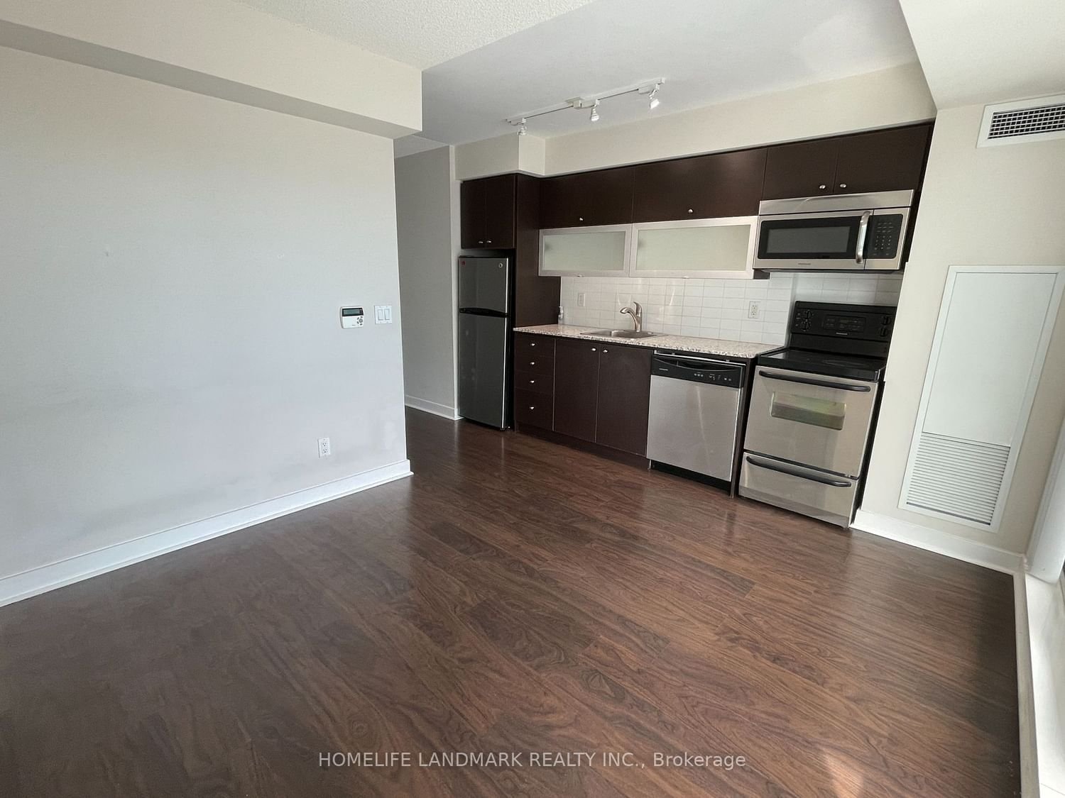 100 Western Battery Rd, unit 1912 for rent - image #4