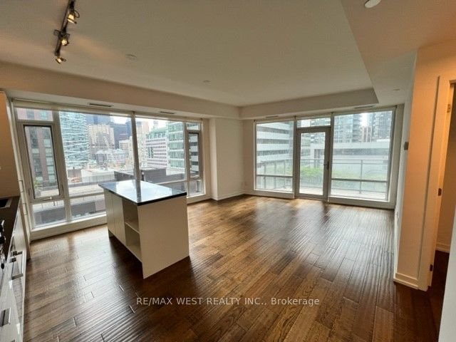 21 Widmer St, unit 1209 for rent - image #4