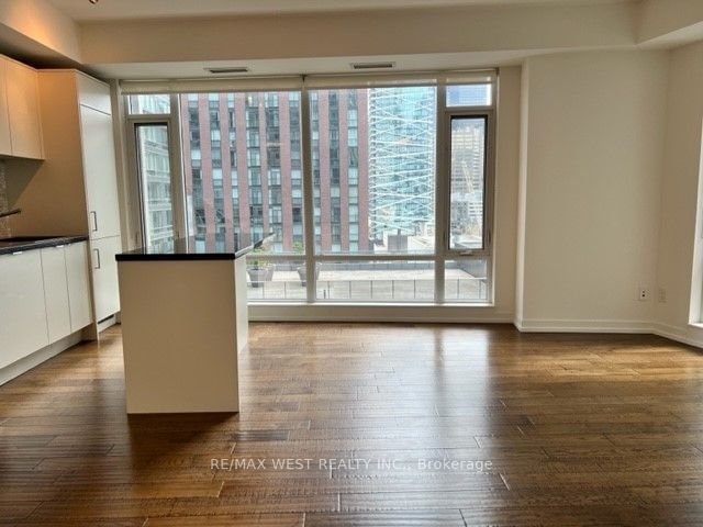21 Widmer St, unit 1209 for rent - image #8