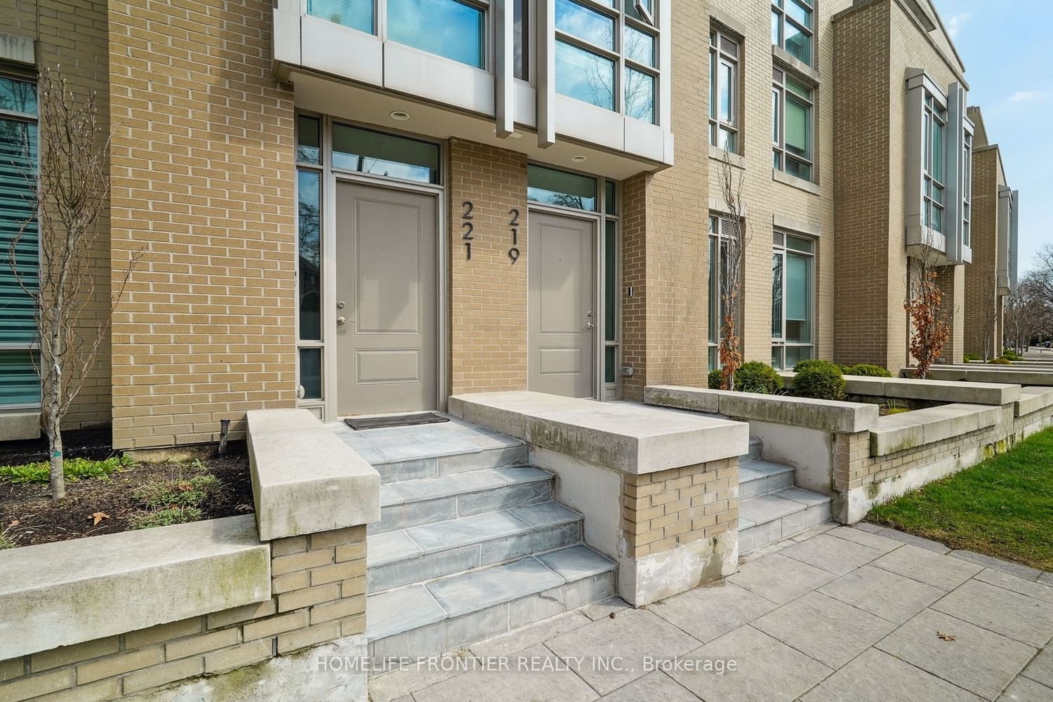 221 Duplex Ave for sale  - image #2