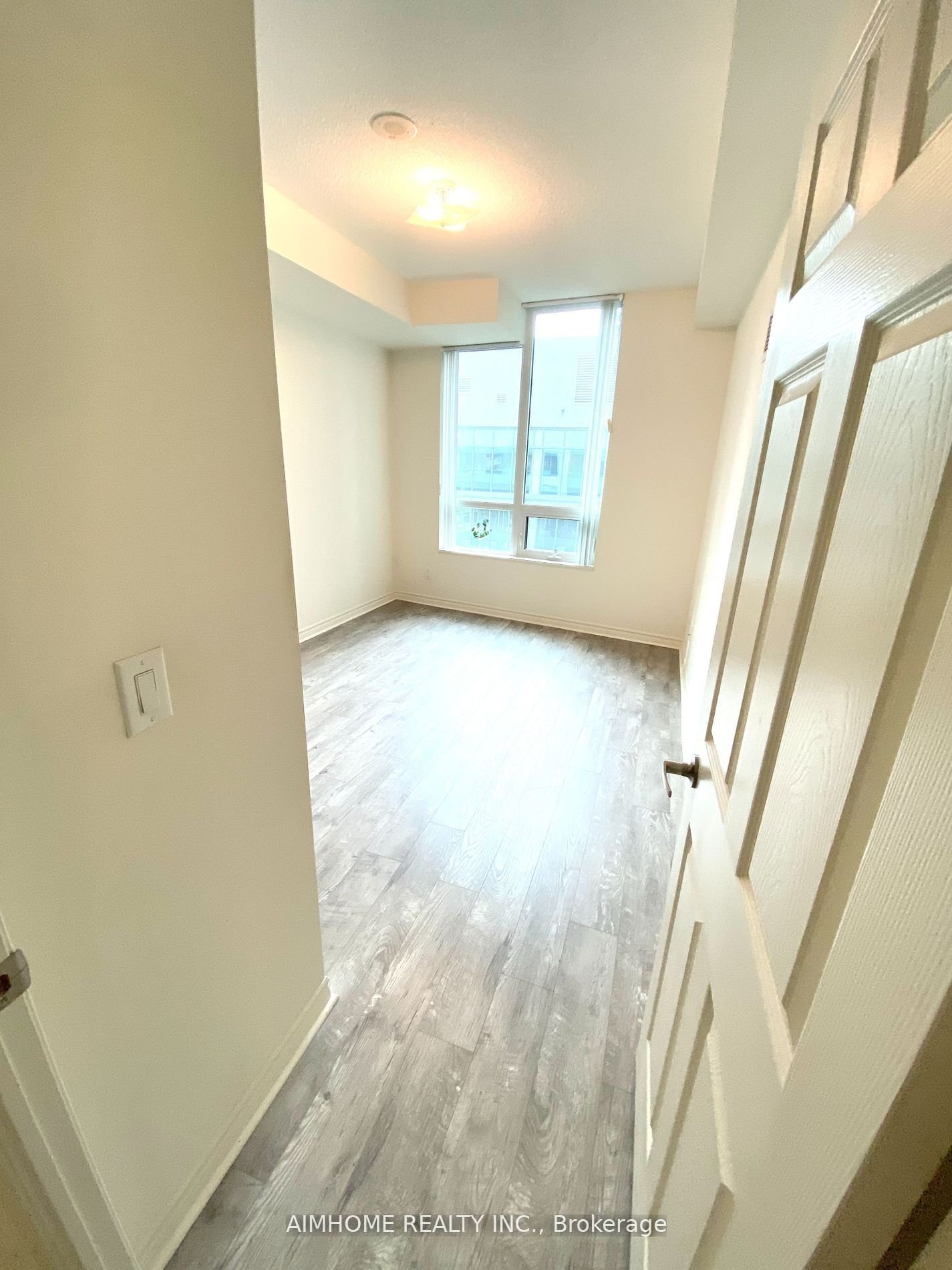 25 Lower Simcoe St, unit 327 for rent - image #21