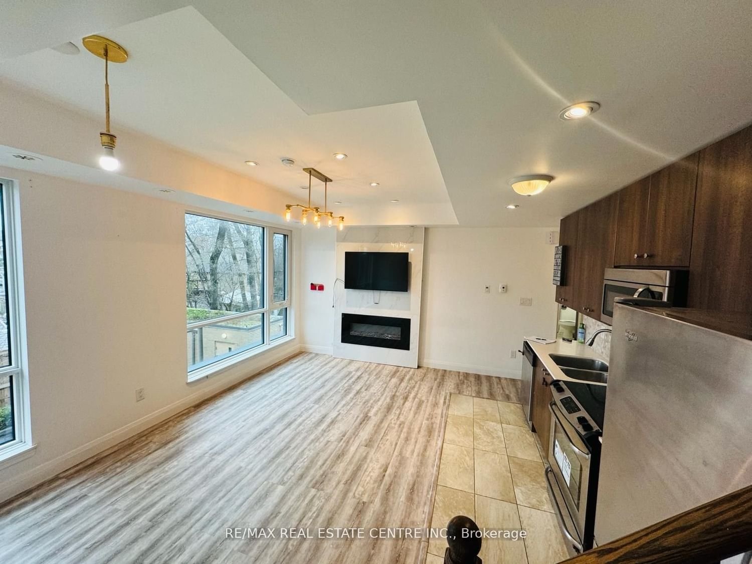639 Lawrence Ave W, unit 321 for rent - image #8