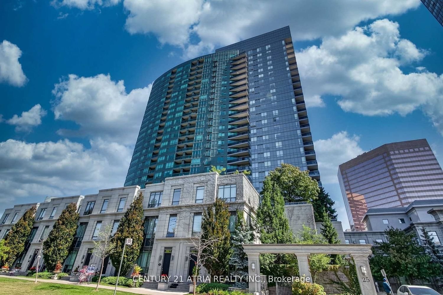 25 Greenview Ave, unit 924 for sale - image #1
